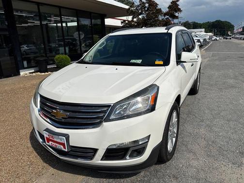 White 2013 Chevrolet Traverse 1LT