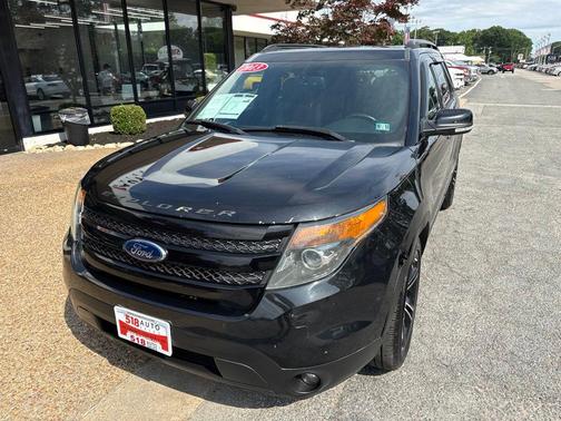Tuxedo Black Metallic 2013 Ford Explorer Sport