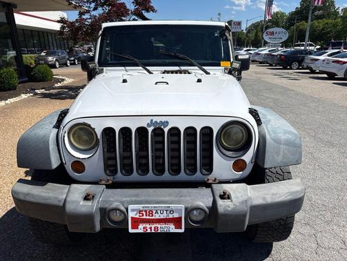 Bright White Clearcoat 2012 Jeep Wrangler Unlimited Sport