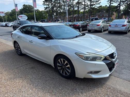 Pearl White 2016 Nissan Maxima 3.5 SR
