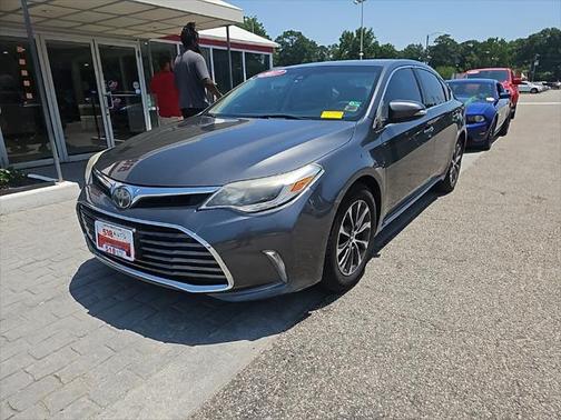 2017 Toyota Avalon XLE