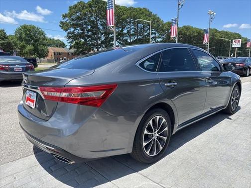 2017 Toyota Avalon XLE