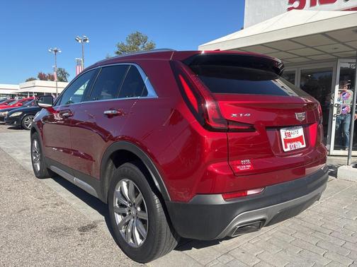 2021 Cadillac XT4 Premium Luxury