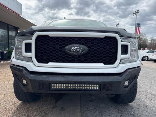 White 2018 Ford F-150 Lariat