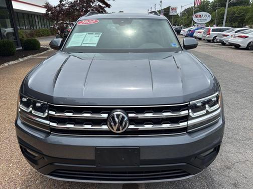 Platinum Gray Metallic 2020 Volkswagen Atlas 2.0T SE w/Technology