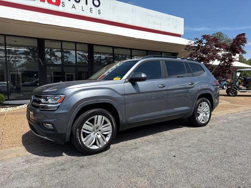 Platinum Gray Metallic 2020 Volkswagen Atlas 2.0T SE w/Technology