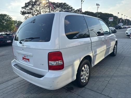 2005 Kia Sedona EX