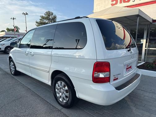 2005 Kia Sedona EX
