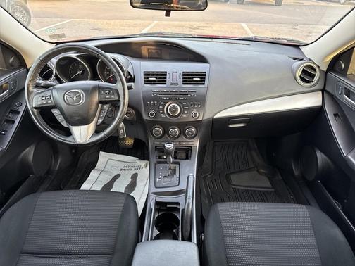 2013 Mazda Mazda3 i Touring