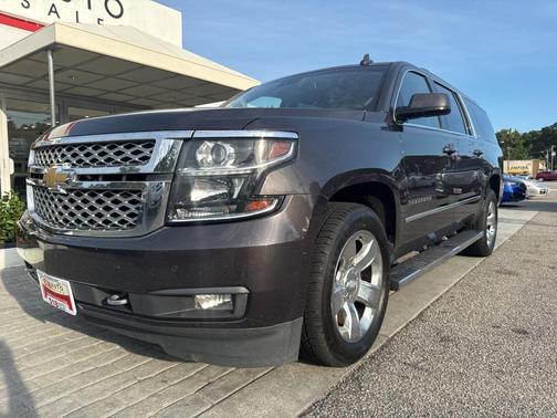 2017 Chevrolet Suburban LT