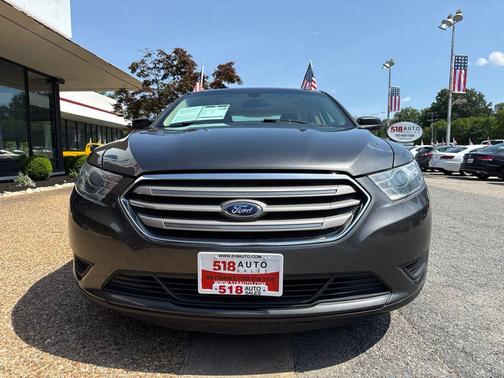 Magnetic Metallic 2017 Ford Taurus SE
