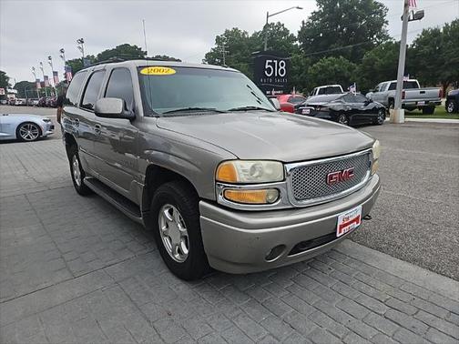 2002 GMC Yukon Denali