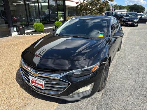Mosaic Black Metallic 2021 Chevrolet Malibu FWD LT