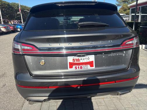 2019 Lincoln Nautilus Select