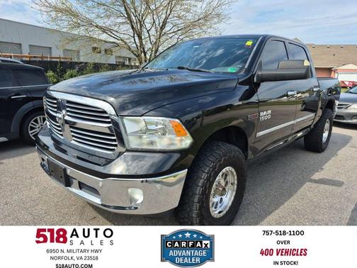Brilliant Black Crystal Pearlcoat 2017 RAM 1500 Big Horn