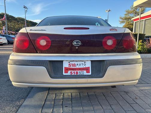 2004 Chevrolet Impala Base