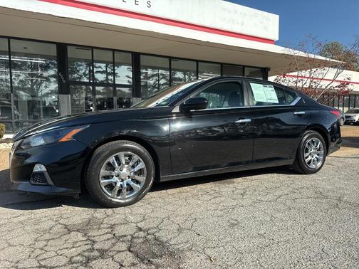 2022 Nissan Altima S FWD