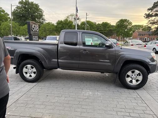 2013 Toyota Tacoma Base