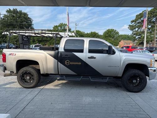 2009 Chevrolet Silverado 2500 Work Truck Crew Cab