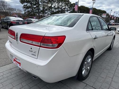 2011 Lincoln MKZ Base