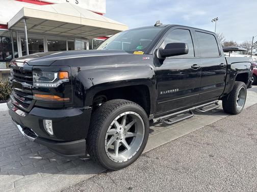 2017 Chevrolet Silverado 1500 2LT