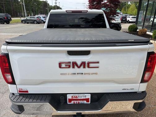 Summit White 2019 GMC Sierra 1500 SLE