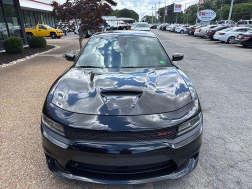 Pitch Black Clearcoat 2016 Dodge Charger SRT 392
