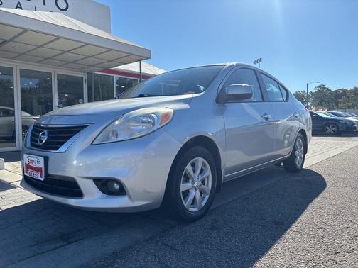 2013 Nissan Versa 1.6 SL
