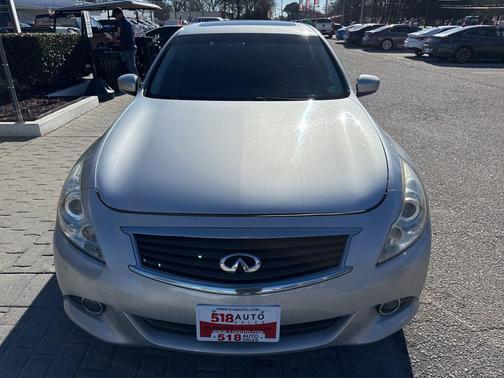 2010 INFINITI G37x Base