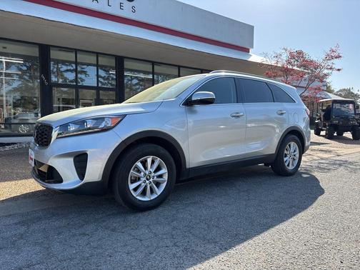 Sparkling Silver 2020 Kia Sorento LX