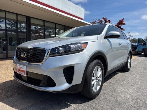 Sparkling Silver 2020 Kia Sorento LX