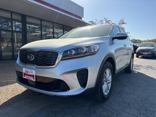 Sparkling Silver 2020 Kia Sorento LX