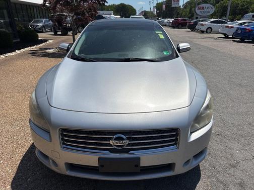 Silver Lightning Metallic 2010 Nissan Maxima SV