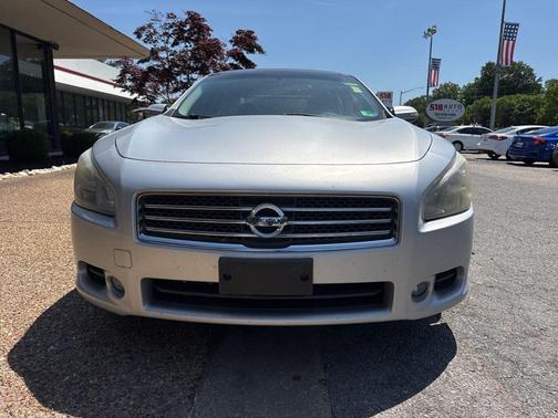 Silver Lightning Metallic 2010 Nissan Maxima SV