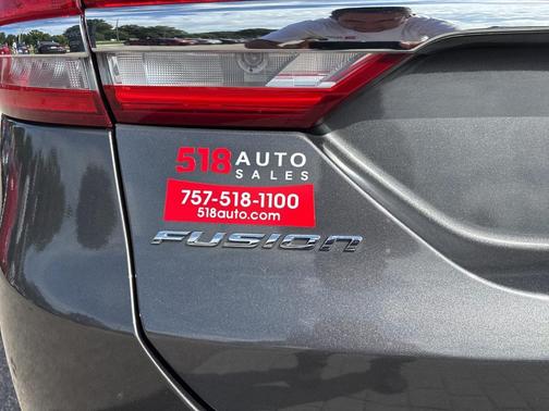 2018 Ford Fusion SE
