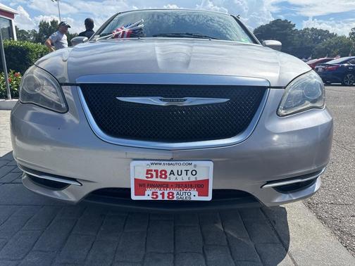 2014 Chrysler 200 Touring
