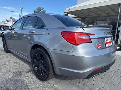2014 Chrysler 200 Touring