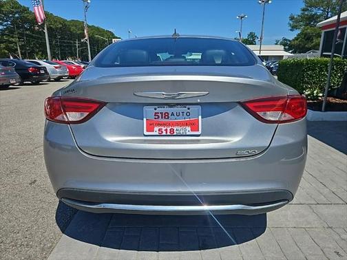 2017 Chrysler 200 Limited