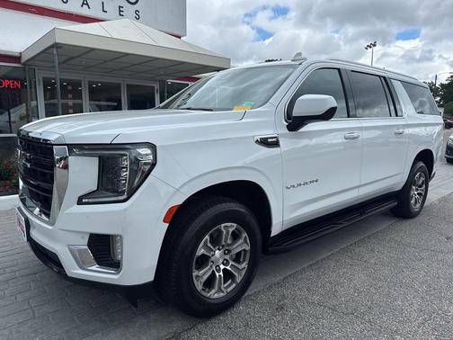 2022 GMC Yukon XL SLE