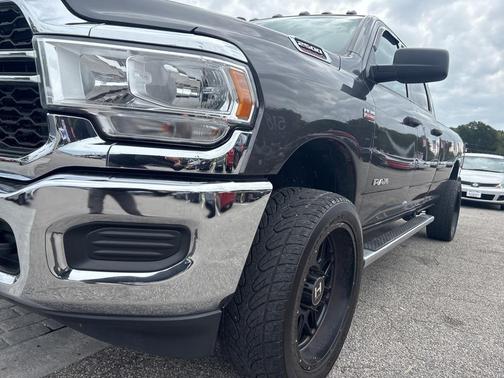 2021 RAM 2500 Tradesman Crew Cab 4x4 8' Box