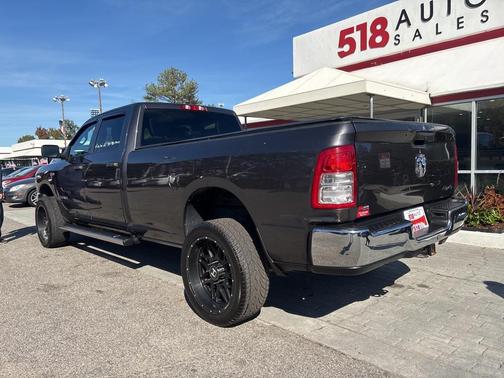 2021 RAM 2500 Tradesman Crew Cab 4x4 8' Box