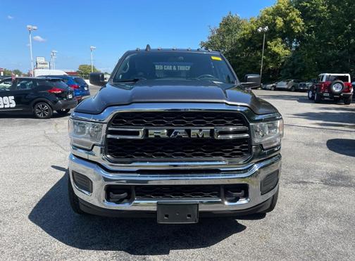 2021 RAM 2500 Tradesman Crew Cab 4x4 8' Box