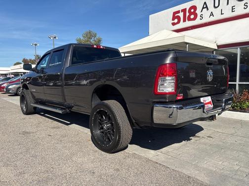 2021 RAM 2500 Tradesman Crew Cab 4x4 8' Box