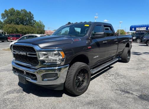 2021 RAM 2500 Tradesman Crew Cab 4x4 8' Box