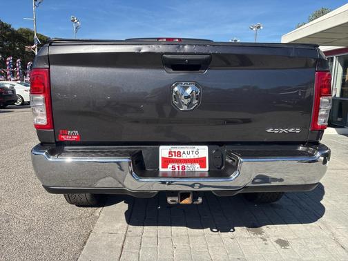 2021 RAM 2500 Tradesman Crew Cab 4x4 8' Box