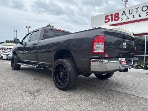 2021 RAM 2500 Tradesman Crew Cab 4x4 8' Box