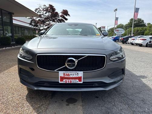 Gray Metallic 2017 Volvo S90 T6 Momentum