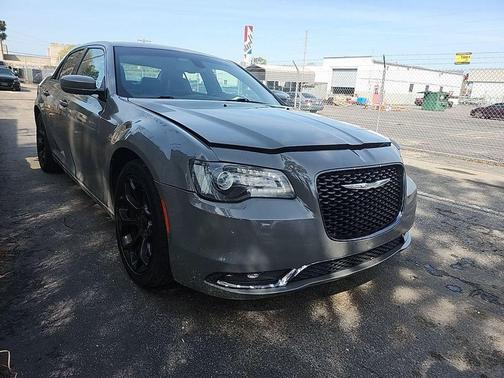 Ceramic Gray Clearcoat 2019 Chrysler 300 S