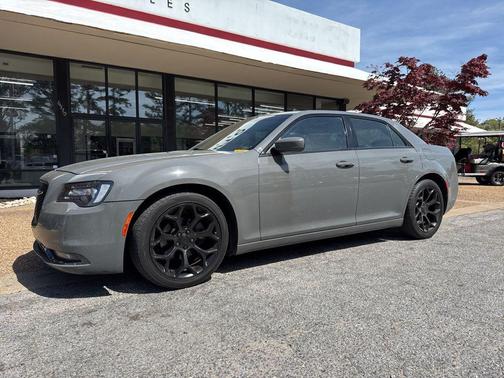 Ceramic Gray Clearcoat 2019 Chrysler 300 S