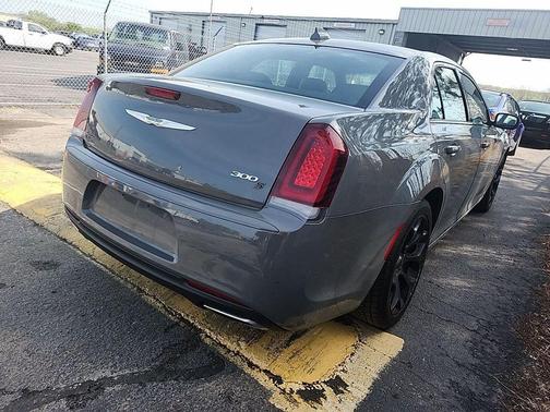 Ceramic Gray Clearcoat 2019 Chrysler 300 S